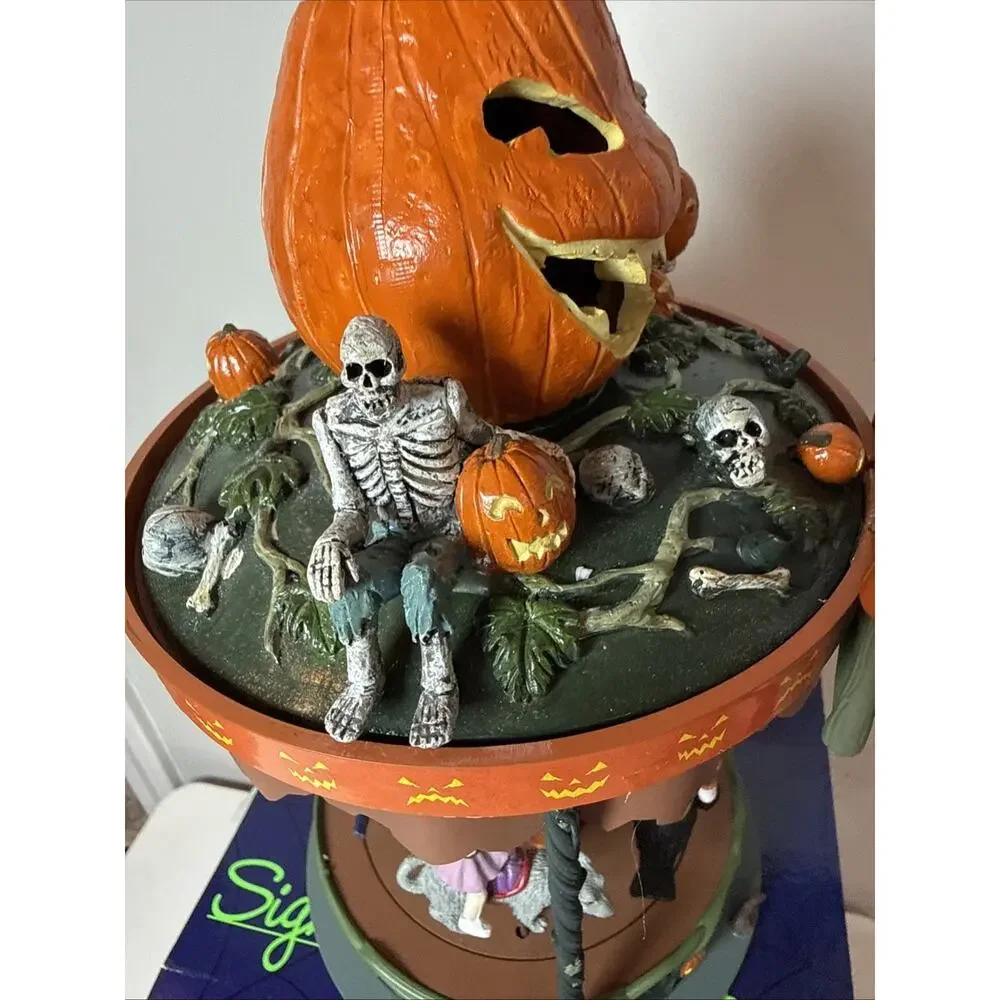 Lemax fantastic spooky